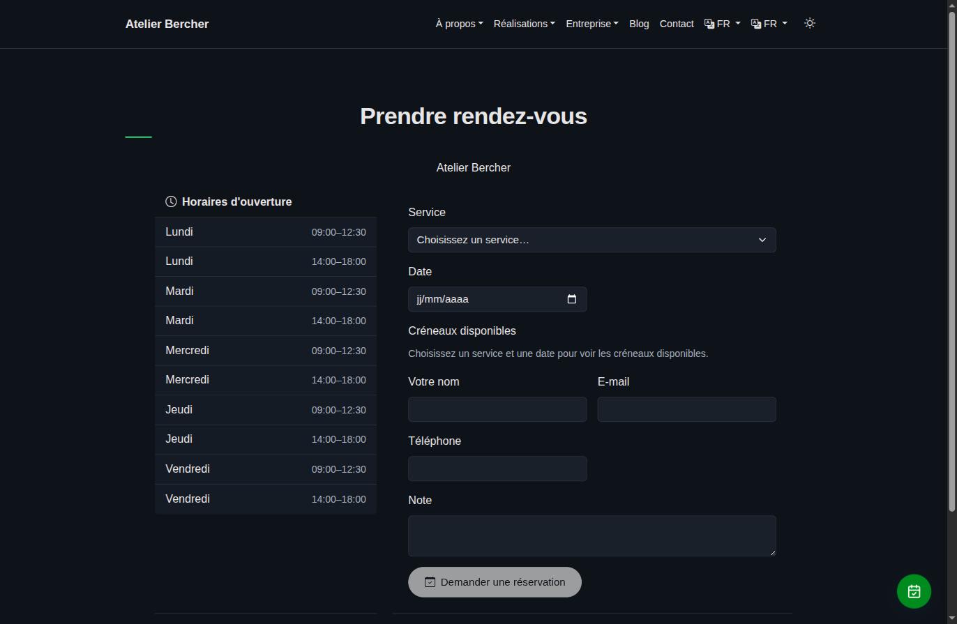 Die öffentliche Buchungsseite: links die Öffnungszeiten, rechts ein Formular — Leistung, Datum, freie Zeiten, Name, E-Mail, Telefon, Notiz.